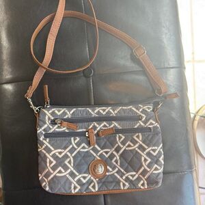 Stone Mountain gray and beige geometric pattern crossbody bag